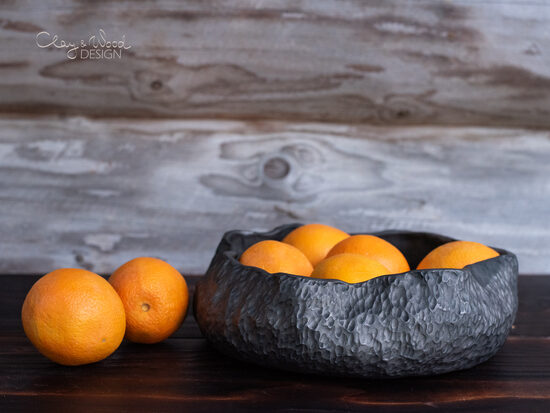 Melnās keramikas trauks "KRUNKAINIE"