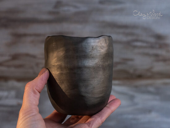 Melnās keramikas krūze 280