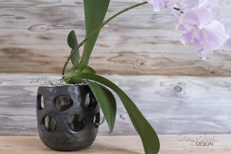 Melnās keramikas puķu pods orhidejām