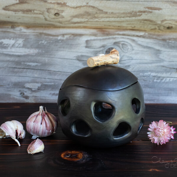 Modern kitchen decor Handmade Black Ceramic Onion Garlic Keeper