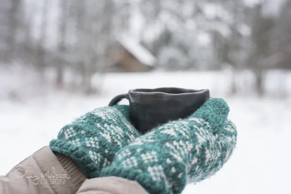 Black ceramic mug