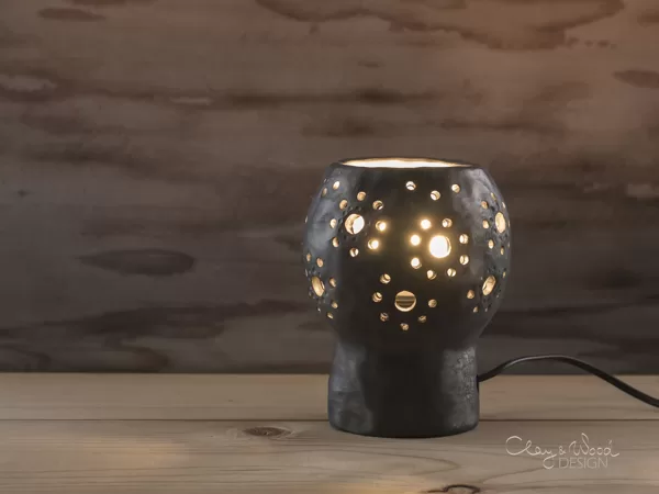 Black pottery lamps
